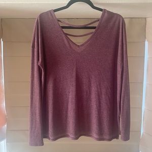 SO Plum Soft V-Neck Longsleeve